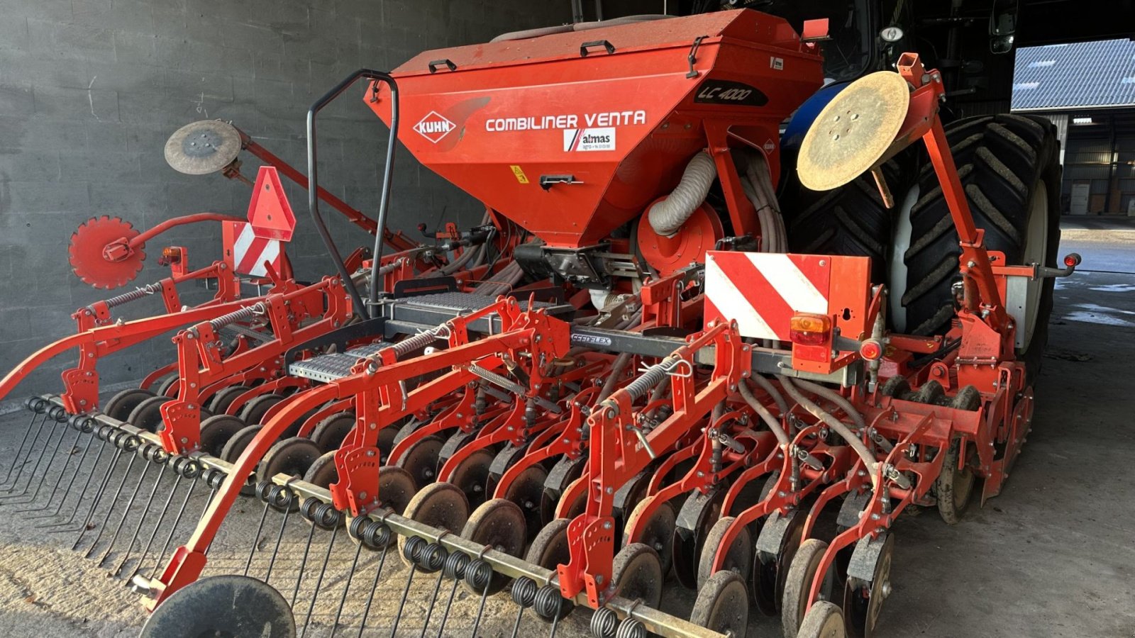 Drillmaschinenkombination tipa Kuhn hr4004 0g Combiliner LC4000. Kun sået 1.600 ha., Gebrauchtmaschine u øster ulslev (Slika 2)
