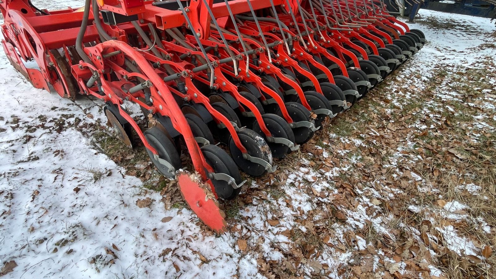 Drillmaschinenkombination Türe ait Kuhn HR4004/NC4000 Combiliner Venta, Gebrauchtmaschine içinde Nimtofte (resim 5)