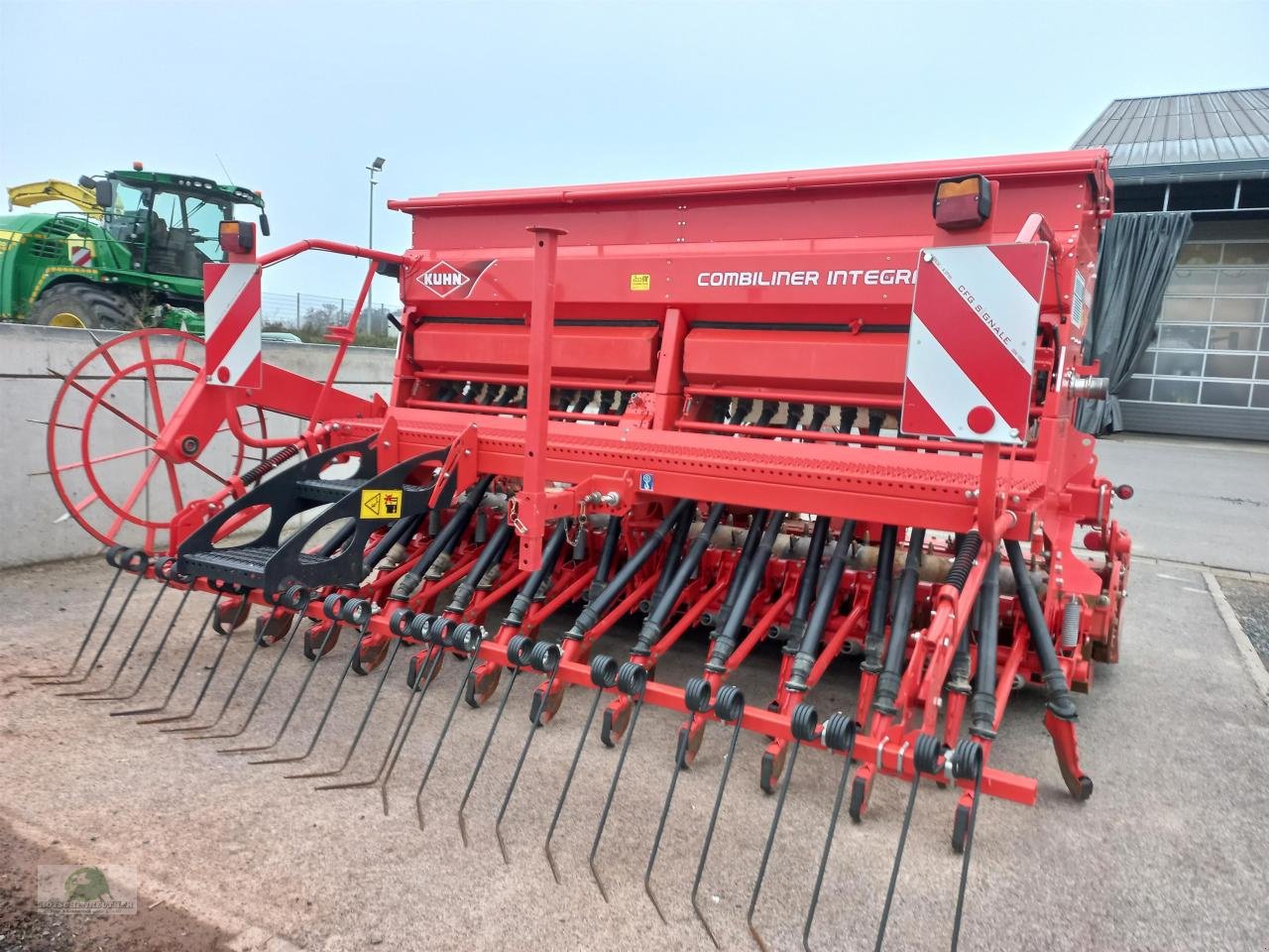 Drillmaschinenkombination типа Kuhn Integra 3003 + HRB 302D, Gebrauchtmaschine в Steinwiesen (Фотография 5)