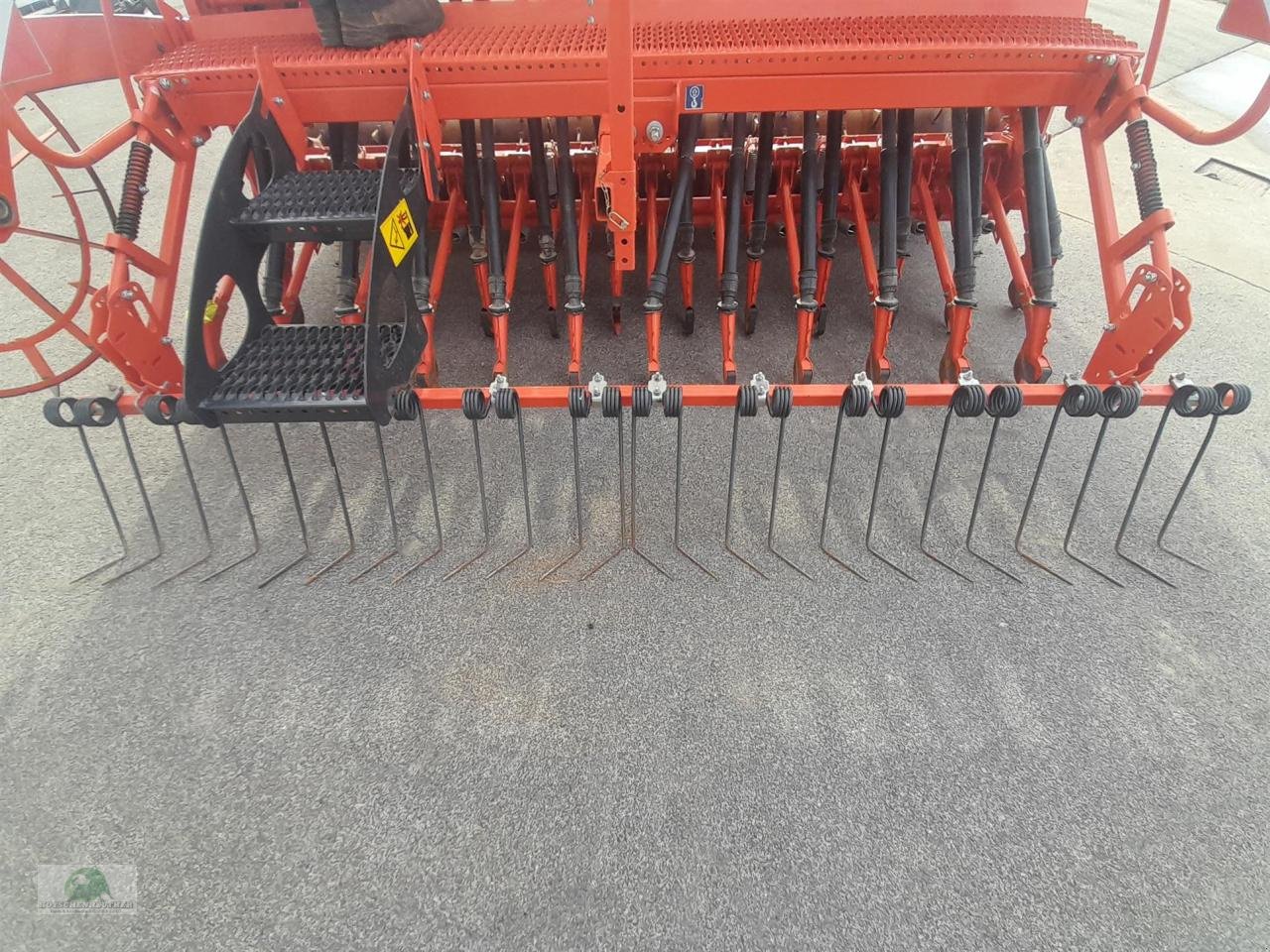 Drillmaschinenkombination типа Kuhn Integra 3003 + HRB 302D, Gebrauchtmaschine в Steinwiesen (Фотография 12)