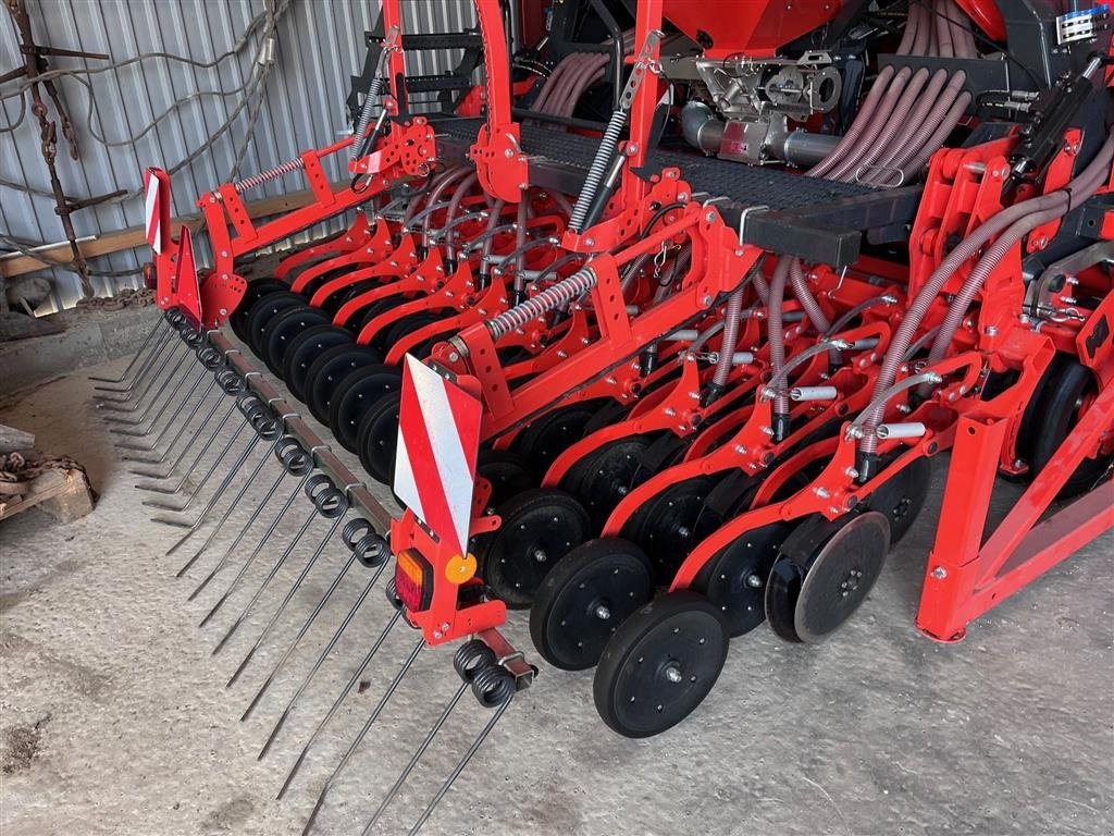 Drillmaschinenkombination tip Kuhn Kuhn HR 3040 rotorharve Venta 3030  Kuhn Venta 3040 IsoBus, Gebrauchtmaschine in Sakskøbing (Poză 3)