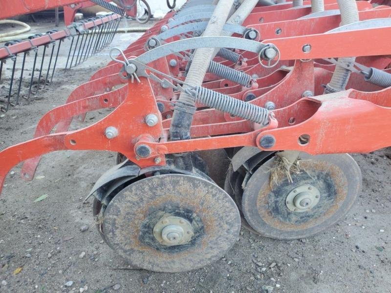 Drillmaschinenkombination typu Kuhn KUHN, Gebrauchtmaschine v BRAY en Val (Obrázek 11)