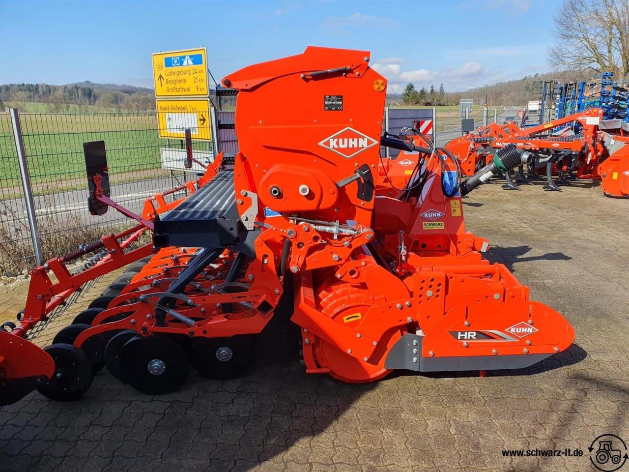 Drillmaschinenkombination des Typs Kuhn Sitera 3000 24DS, Neumaschine in Aspach (Bild 2)