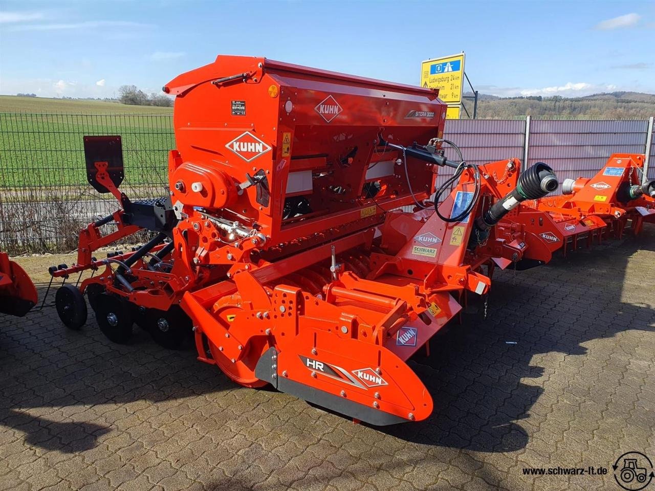 Drillmaschinenkombination des Typs Kuhn Sitera 3000 24DS, Neumaschine in Aspach (Bild 4)