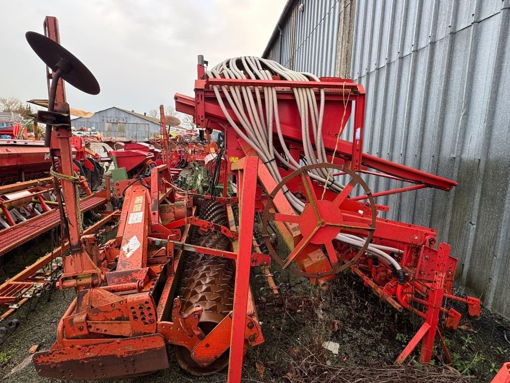 Drillmaschinenkombination van het type Kuhn soc, Gebrauchtmaschine in Dol-de-Bretagne (Foto 4)