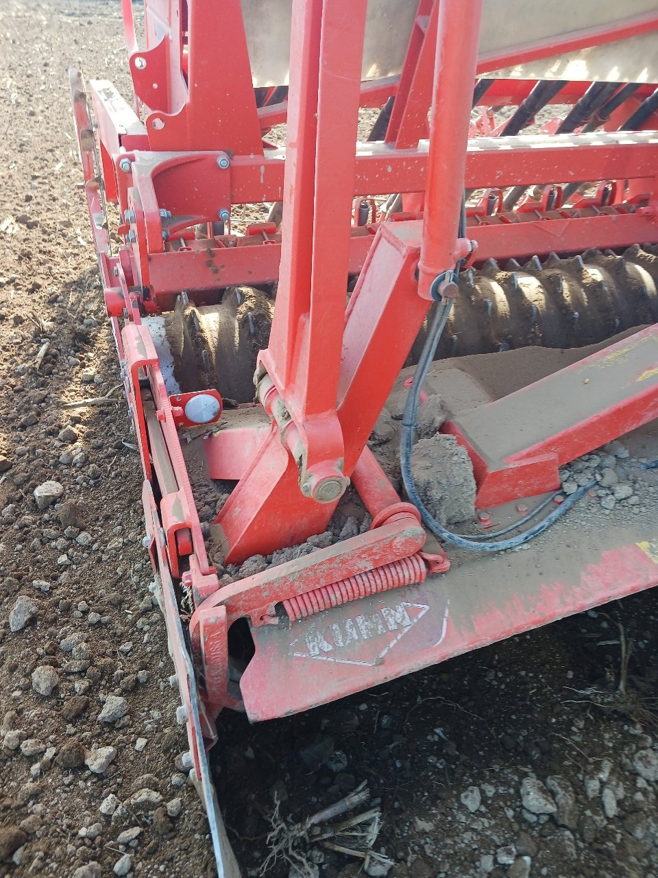 Drillmaschinenkombination του τύπου Kuhn SOCS, Gebrauchtmaschine σε SAINT HILAIRE EN MORVAN (Φωτογραφία 5)