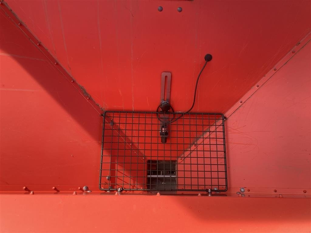 Drillmaschinenkombination typu Kuhn Venta NC 4000 Combiliner Med Hatzenbichler luftsåmaskine, Gebrauchtmaschine v Glamsbjerg (Obrázek 9)