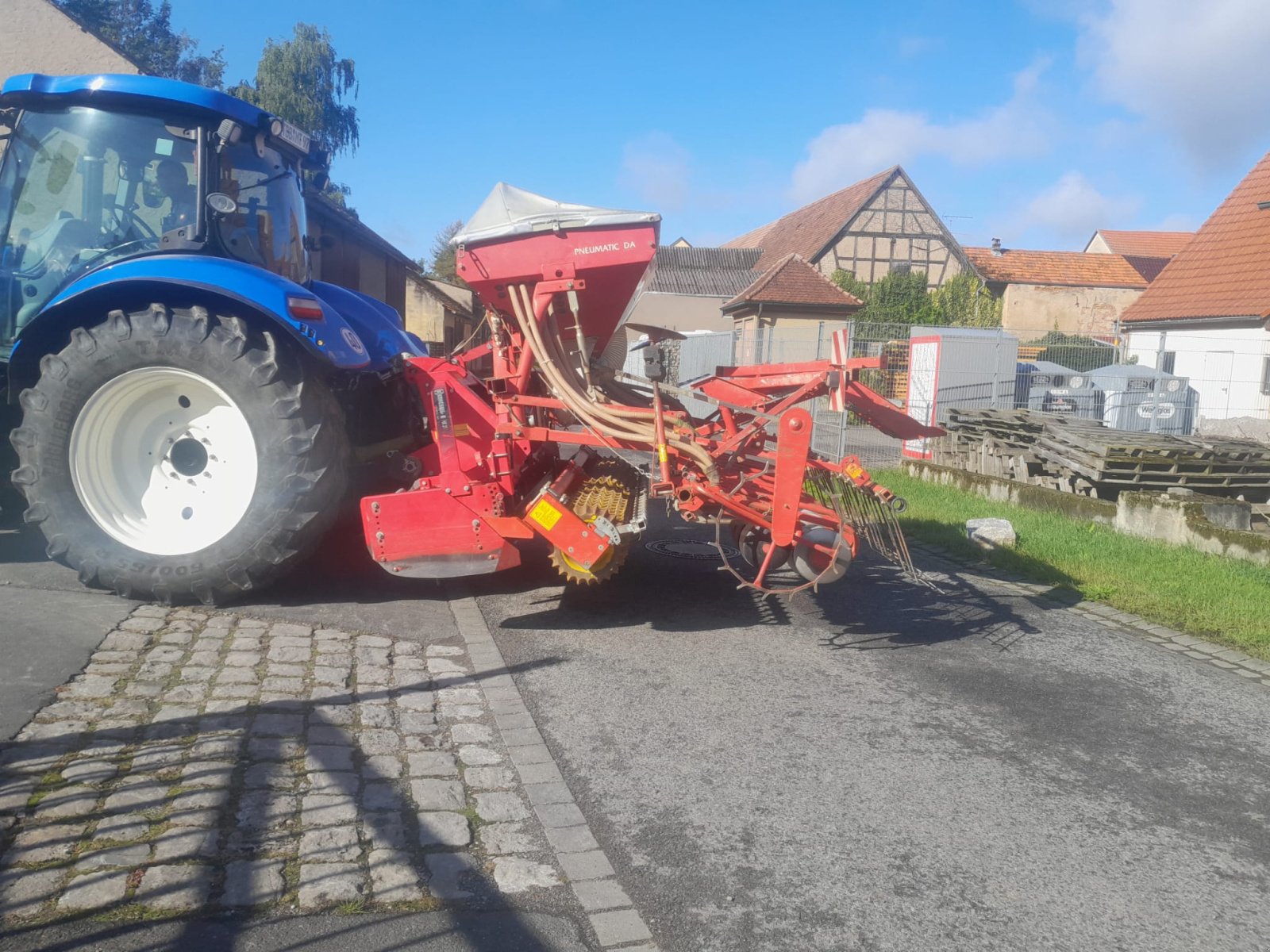 Drillmaschinenkombination of the type Kverneland Accord DA 300 + Kongskilde HK31-300 D, Gebrauchtmaschine in Creglingen (Picture 2)