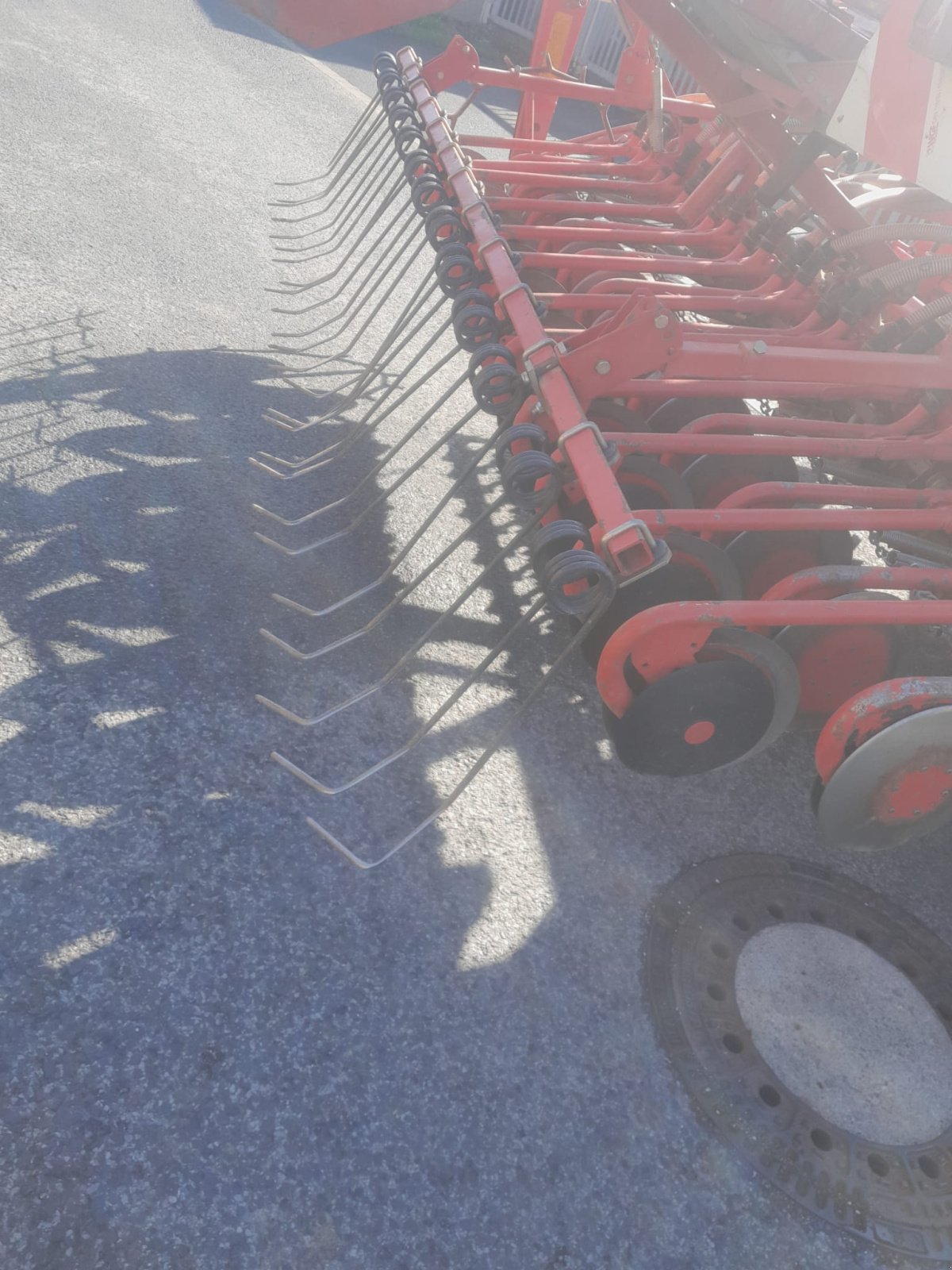 Drillmaschinenkombination of the type Kverneland Accord DA 300 + Kongskilde HK31-300 D, Gebrauchtmaschine in Creglingen (Picture 8)