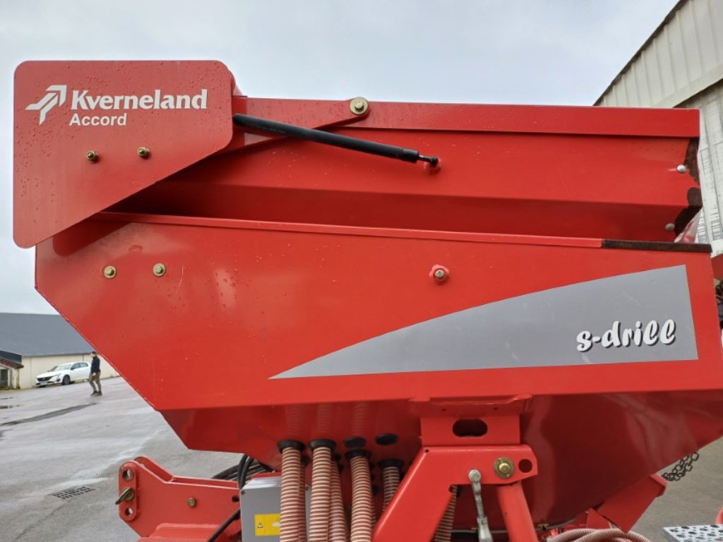 Drillmaschinenkombination of the type Kverneland DISQUES, Gebrauchtmaschine in VERT TOULON (Picture 7)