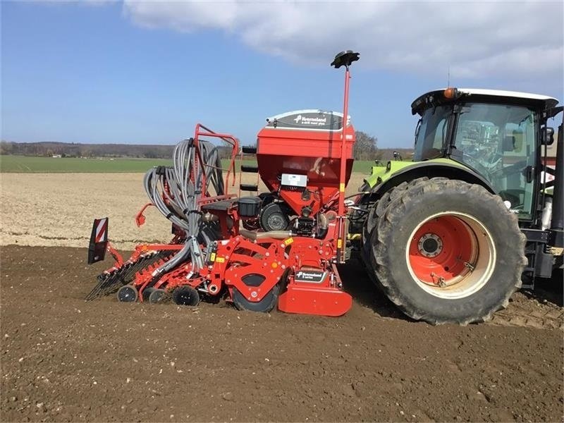 Drillmaschinenkombination del tipo Kverneland E-Drill MAXI PLUS/ kombination med gødningsplace, Gebrauchtmaschine In Mern (Immagine 8)