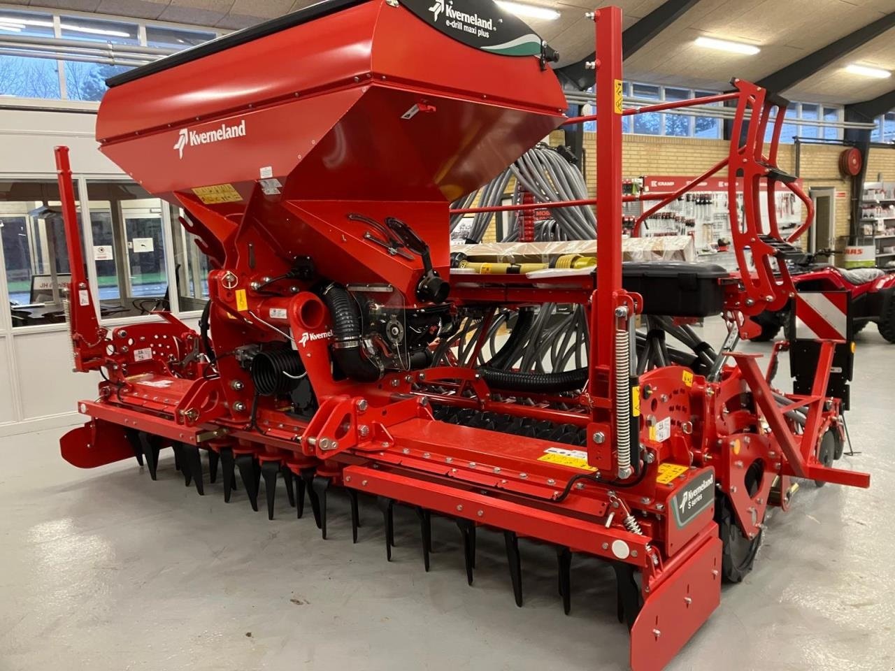 Drillmaschinenkombination tip Kverneland E-DRILL MAXI PLUS, Gebrauchtmaschine in Tim (Poză 3)