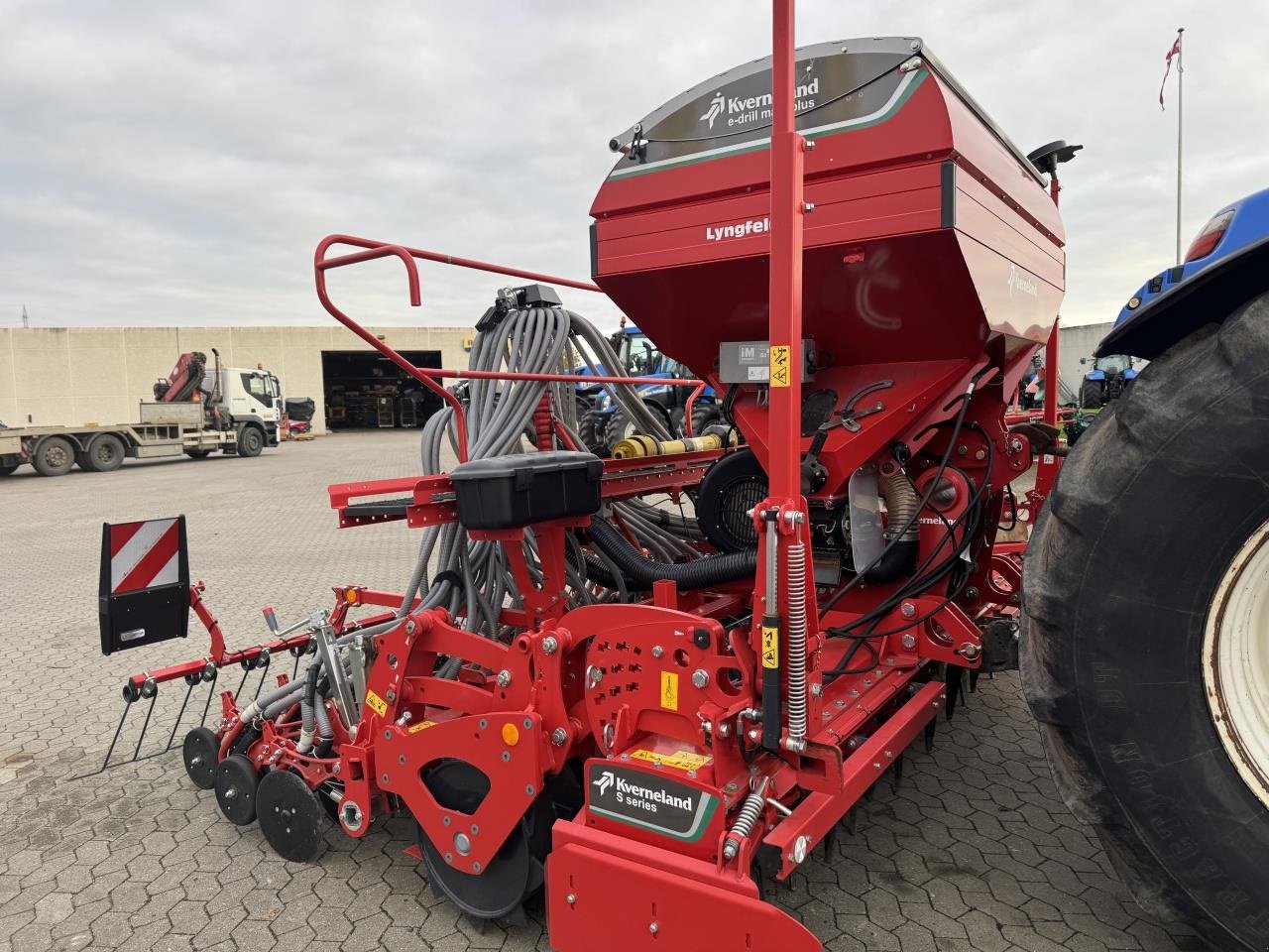 Drillmaschinenkombination tip Kverneland E-DRILL MAXI PLUS, Gebrauchtmaschine in Hadsten (Poză 2)