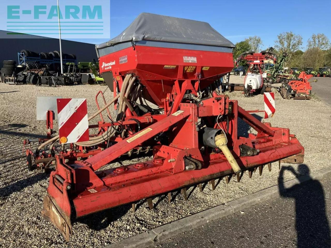 Drillmaschinenkombination typu Kverneland herse perugini + semoir kv, Gebrauchtmaschine v AILLAS (33 - GIRONDE) (Obrázek 1)