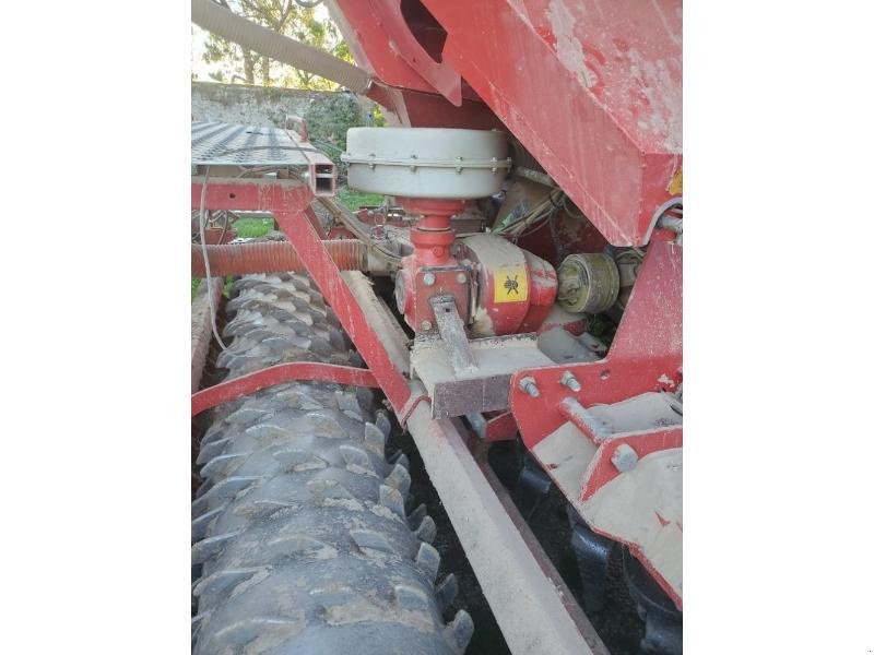 Drillmaschinenkombination del tipo Kverneland Marque Kverneland, Gebrauchtmaschine In BRAY en Val (Immagine 4)