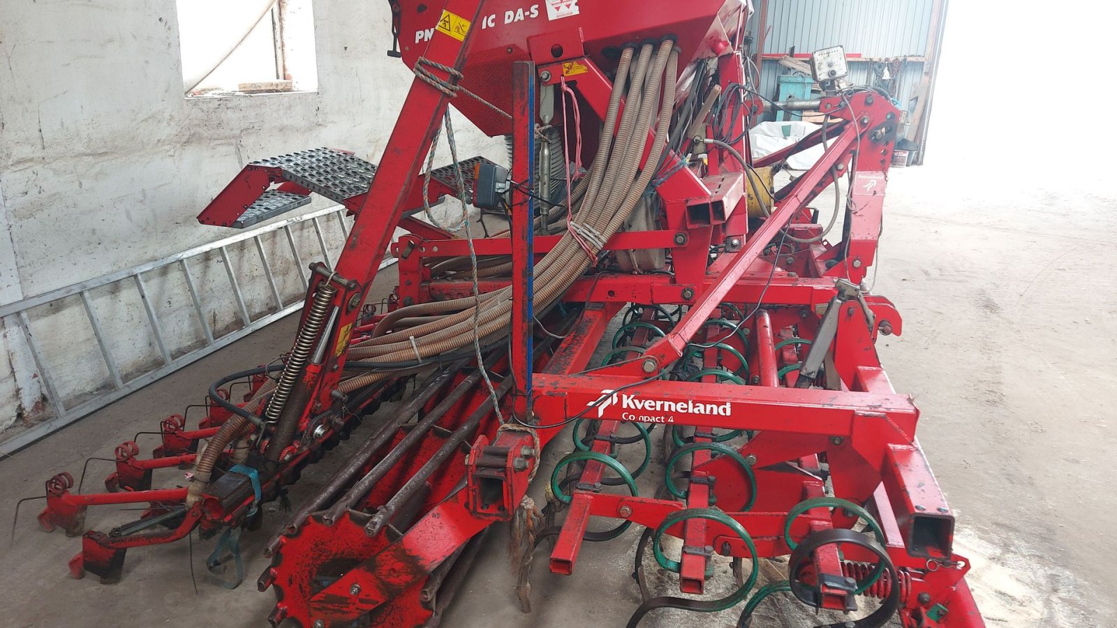 Drillmaschinenkombination typu Kverneland NG/400/S4 med Pneumatic DA-S, Gebrauchtmaschine v Nykøbing M (Obrázek 12)