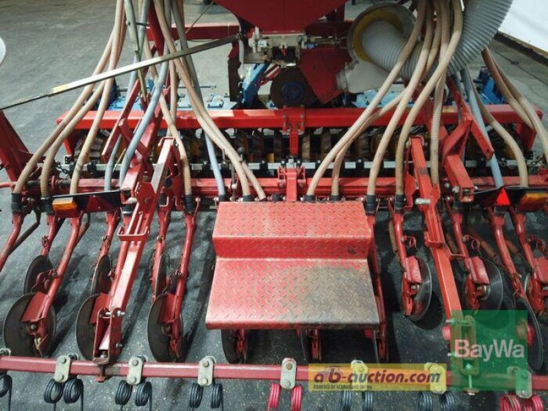Drillmaschinenkombination des Typs Kverneland RABE MKE UND ACCORD 15 REIHEN, Gebrauchtmaschine in Erbach (Bild 11)