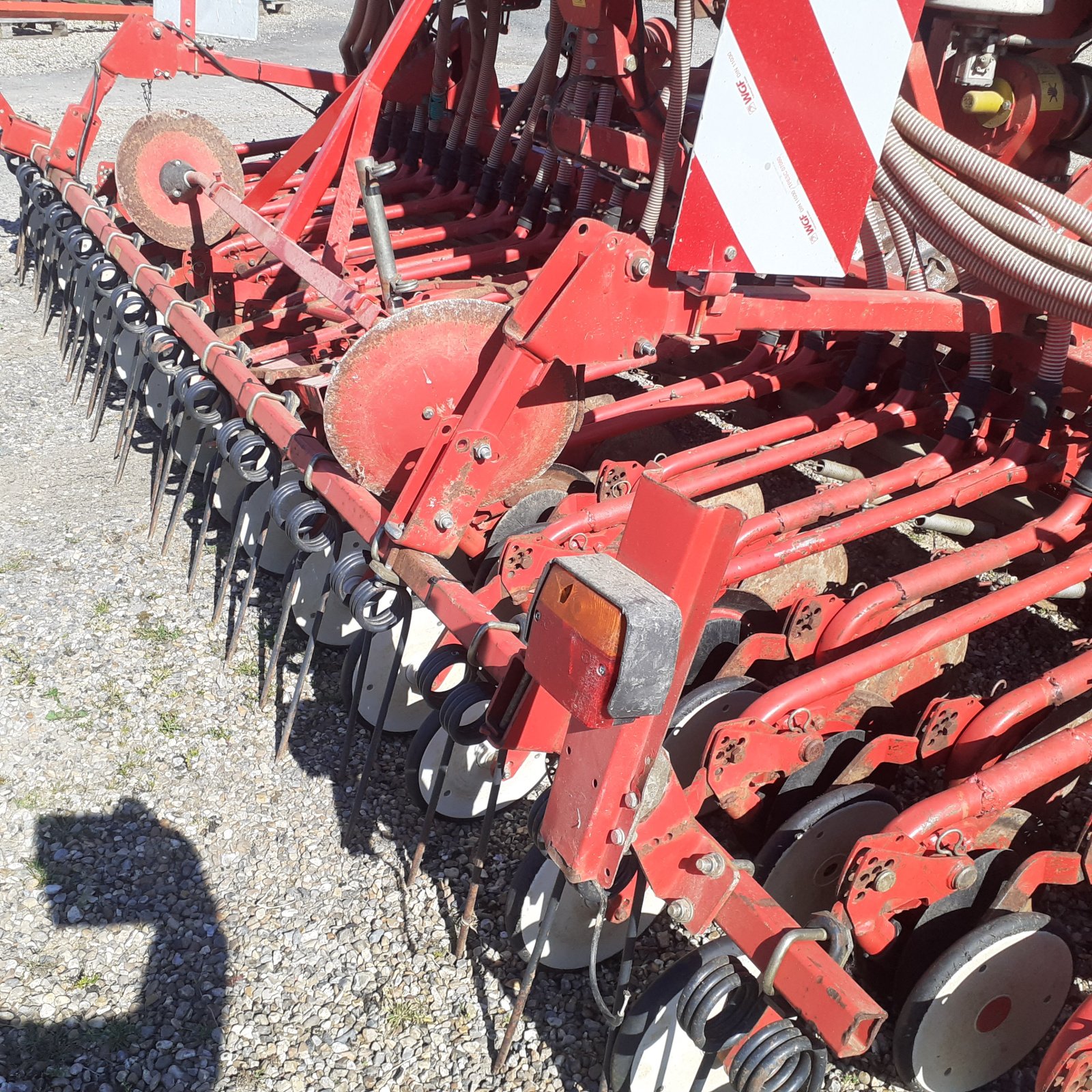 Drillmaschinenkombination del tipo Kverneland Sonstiges, Gebrauchtmaschine en HERLIN LE SEC (Imagen 6)