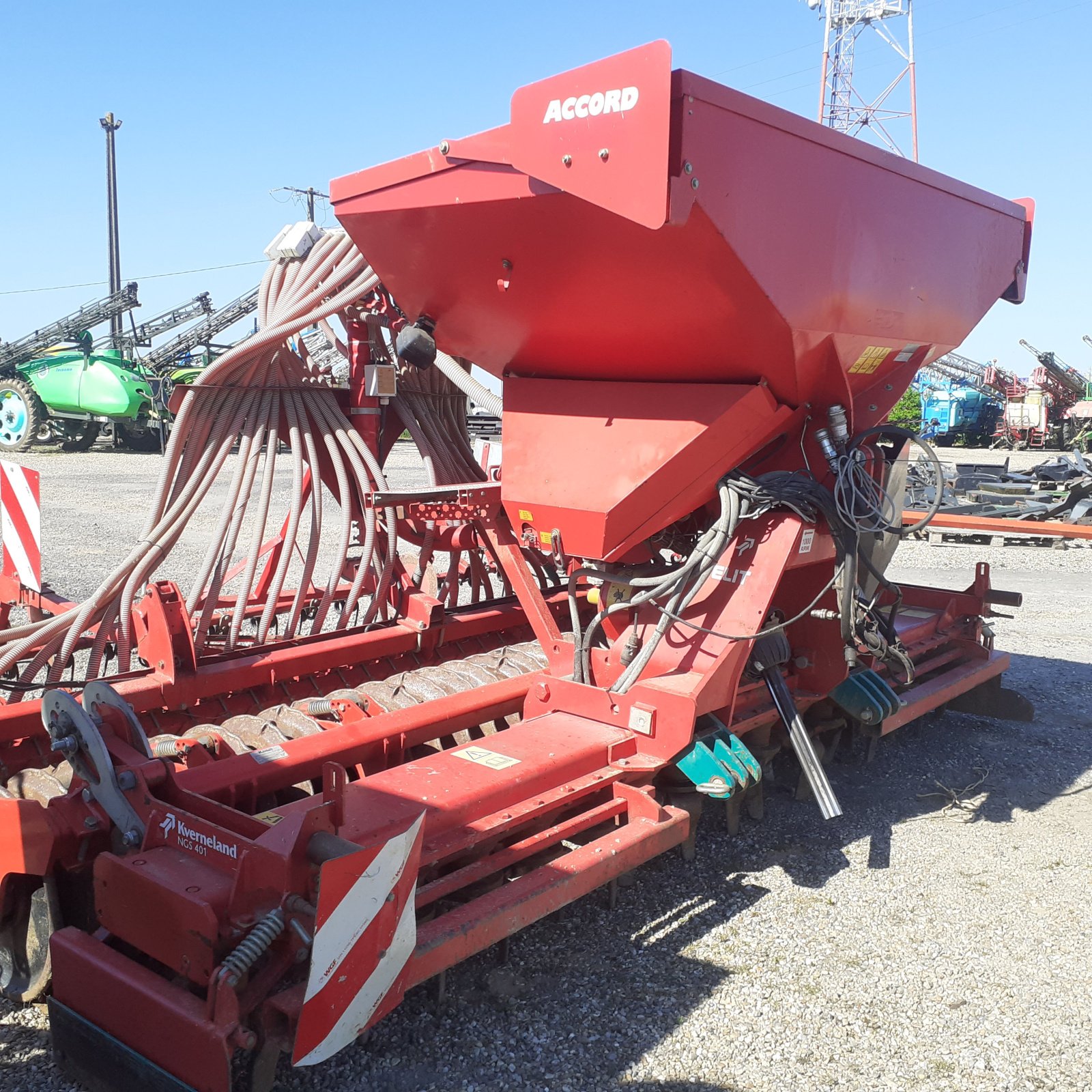 Drillmaschinenkombination del tipo Kverneland Sonstiges, Gebrauchtmaschine en HERLIN LE SEC (Imagen 2)