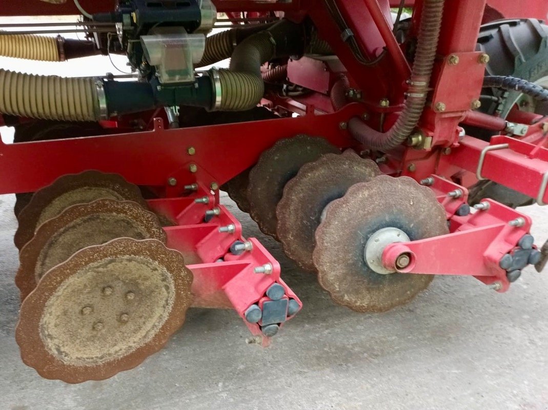 Drillmaschinenkombination типа Kverneland U-Drill 6000 Frontreifenpacker, Gebrauchtmaschine в Liebenwalde (Фотография 8)