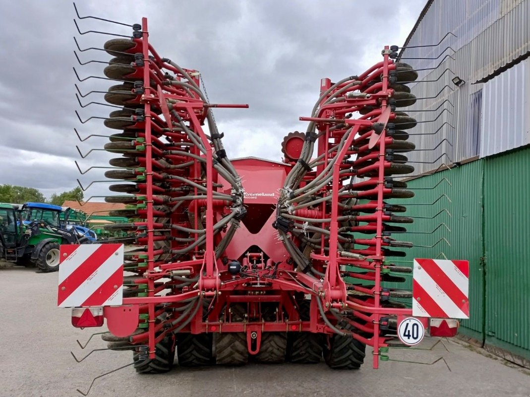 Drillmaschinenkombination типа Kverneland U-Drill 6000 Frontreifenpacker, Gebrauchtmaschine в Liebenwalde (Фотография 7)