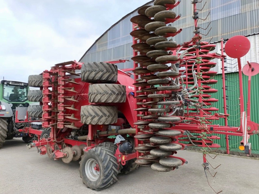 Drillmaschinenkombination типа Kverneland U-Drill 6000 Frontreifenpacker, Gebrauchtmaschine в Liebenwalde (Фотография 4)