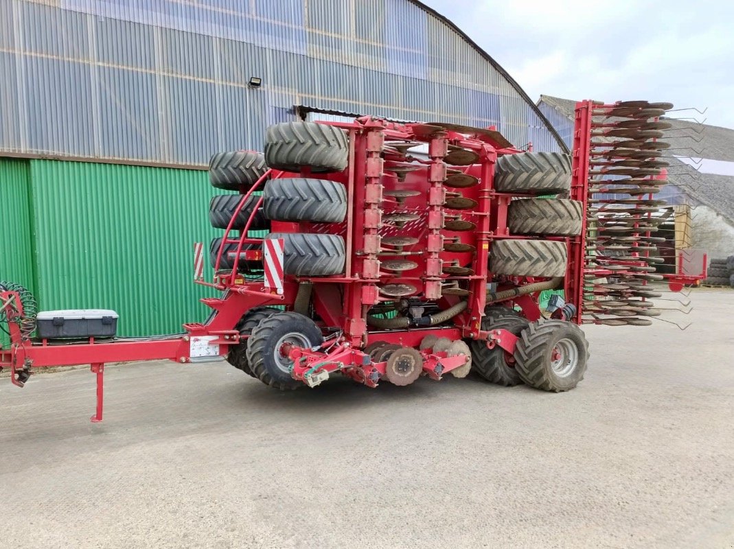 Drillmaschinenkombination типа Kverneland U-Drill 6000 Frontreifenpacker, Gebrauchtmaschine в Liebenwalde (Фотография 1)