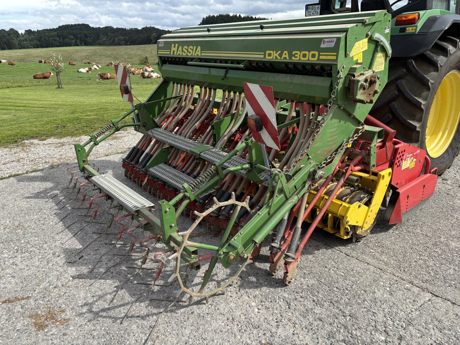 Drillmaschinenkombination des Typs Landsberg / Hassia Landsberg Lion 300 und Hassia DKA 300/25, Gebrauchtmaschine in Amerang (Bild 1)