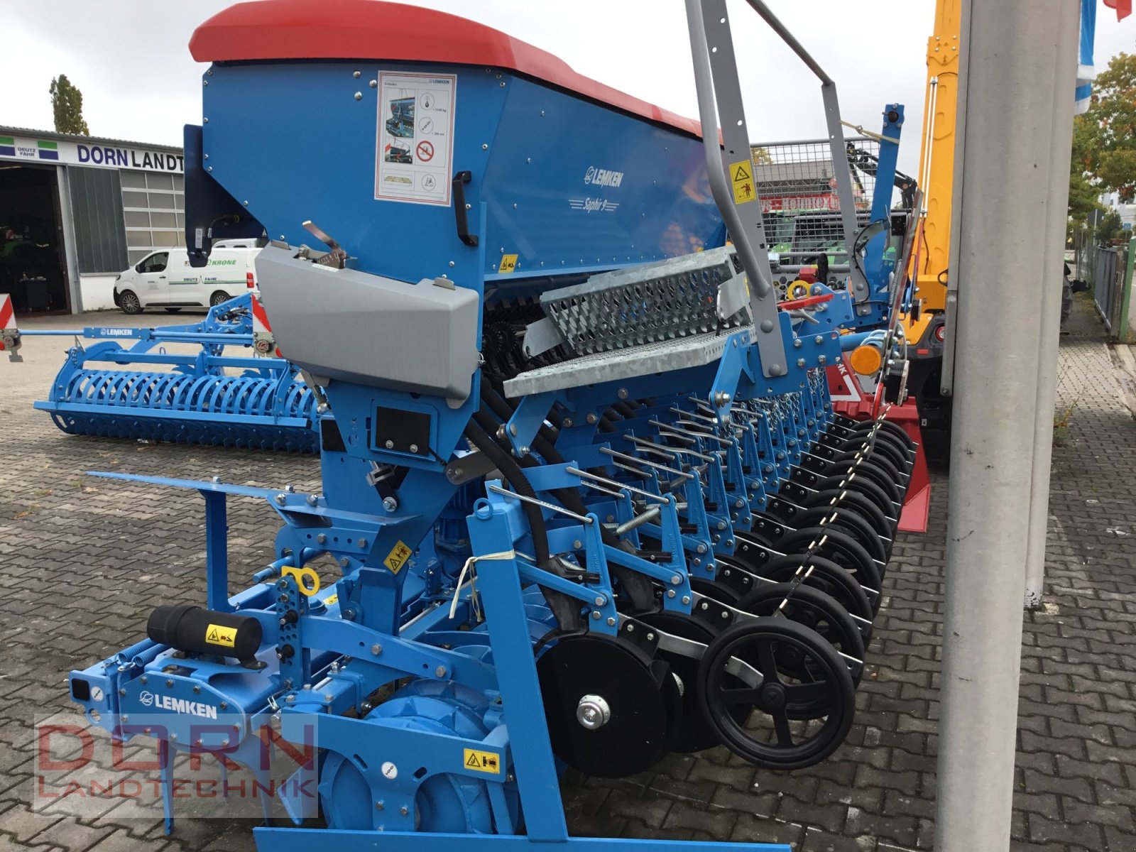 Drillmaschinenkombination of the type Lemken Abverkauf Zirkon 8 Saphir 9, Neumaschine in Straubing (Picture 2)