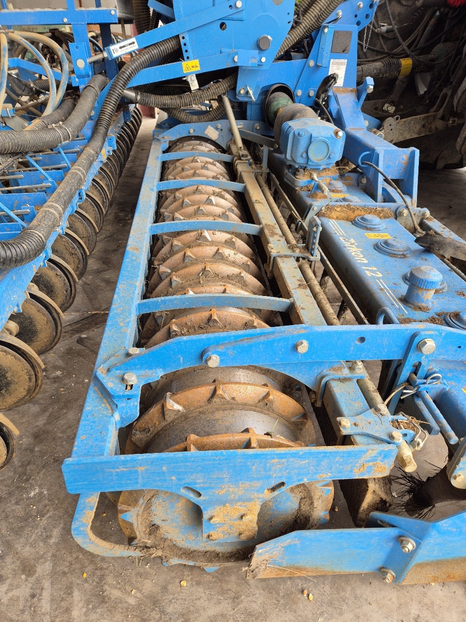 Drillmaschinenkombination del tipo Lemken DISQUES, Gebrauchtmaschine In MANDRES-SUR-VAIR (Immagine 8)