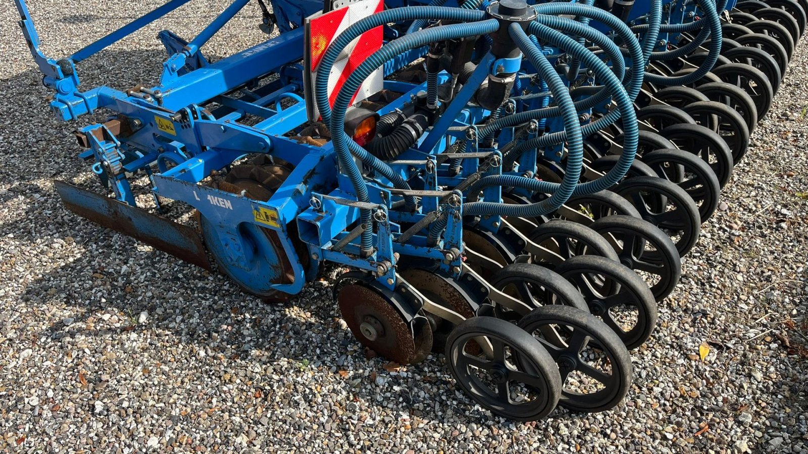 Drillmaschinenkombination des Typs Lemken Solitair 9/400 DS Lifthængt  med Quarz harve, Gebrauchtmaschine in Nørager (Bild 6)
