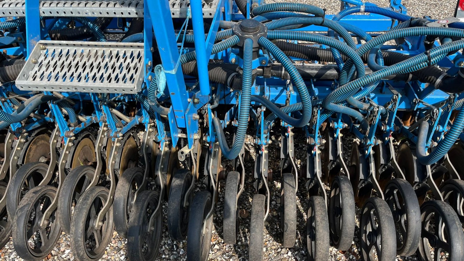 Drillmaschinenkombination des Typs Lemken Solitair 9/400 DS Lifthængt  med Quarz harve, Gebrauchtmaschine in Nørager (Bild 5)