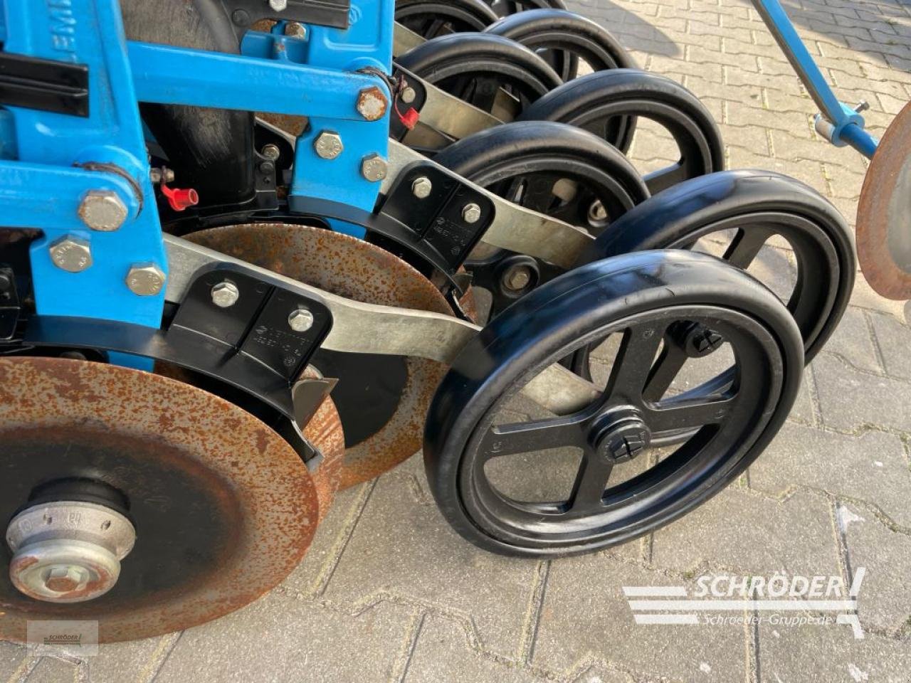 Drillmaschinenkombination of the type Lemken ZIRKON 12/300 + SAPHIR 8/300-DS 125, Gebrauchtmaschine in Wildeshausen (Picture 4)