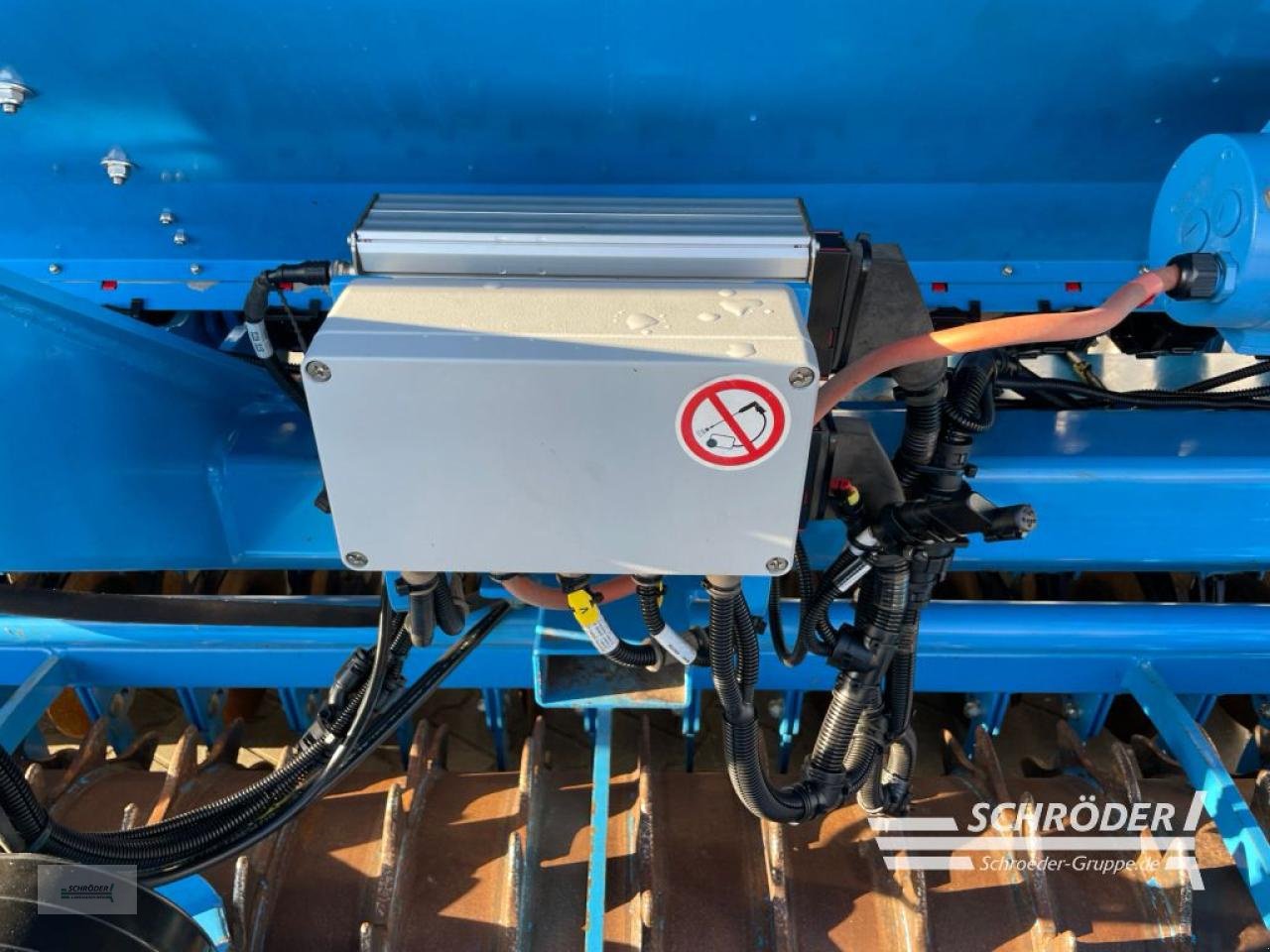 Drillmaschinenkombination of the type Lemken ZIRKON 12/300 + SAPHIR 8/300-DS 125, Gebrauchtmaschine in Wildeshausen (Picture 24)