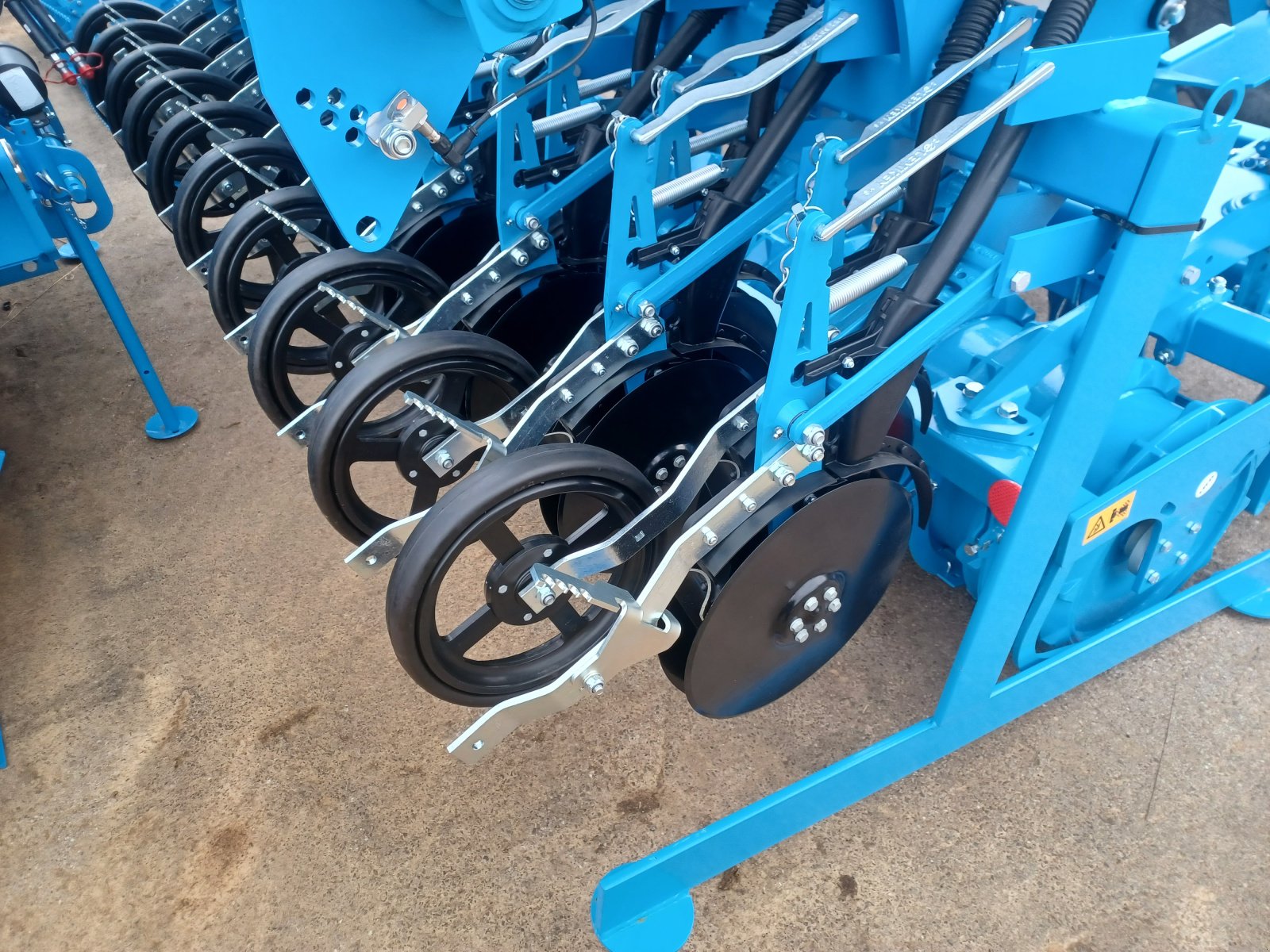 Drillmaschinenkombination typu Lemken zirkon 12/300 + Saphir 9/300, Neumaschine v Uffenheim (Obrázek 3)