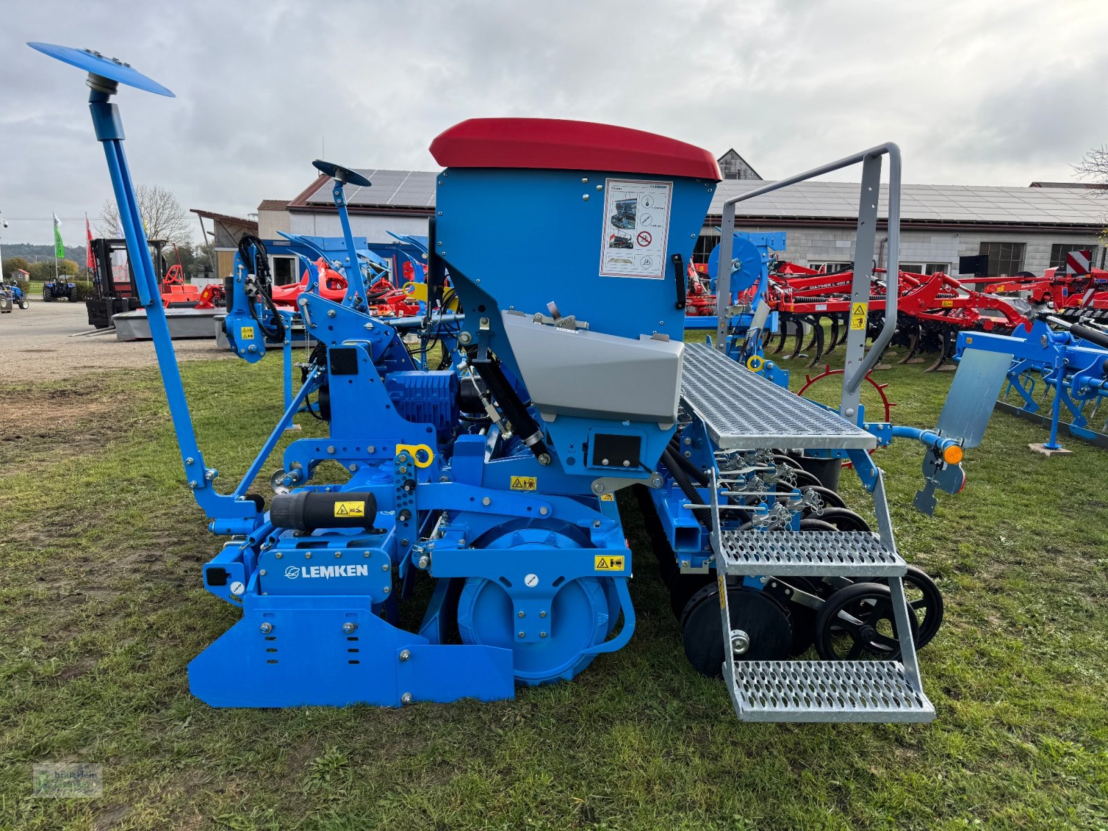 Drillmaschinenkombination of the type Lemken Zirkon 12/300 + Saphir 9/300, Neumaschine in Buch am Wald (Picture 2)