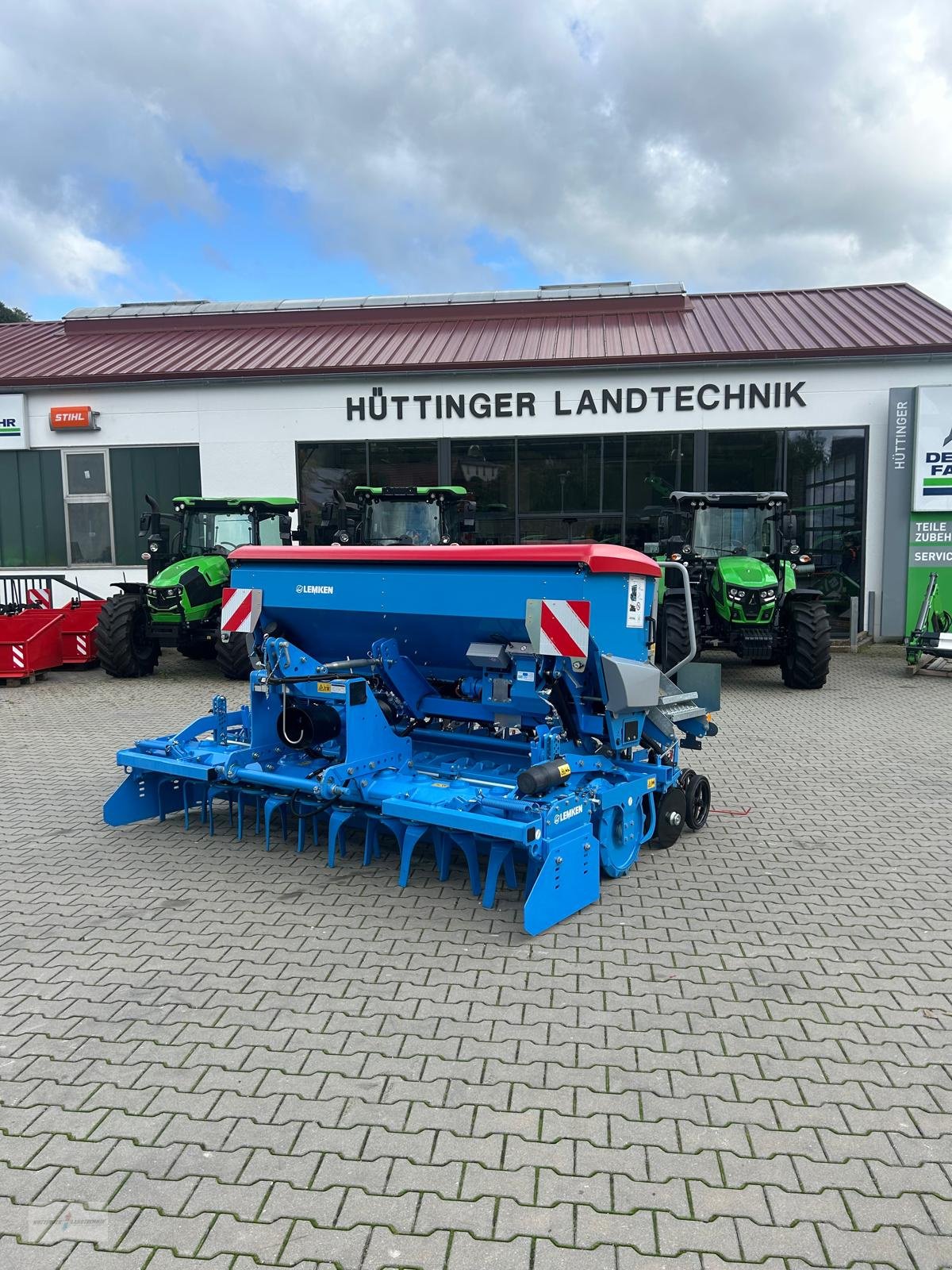 Drillmaschinenkombination tip Lemken Zirkon 8/300 + Saphir 10/300, Neumaschine in Treuchtlingen (Poză 1)