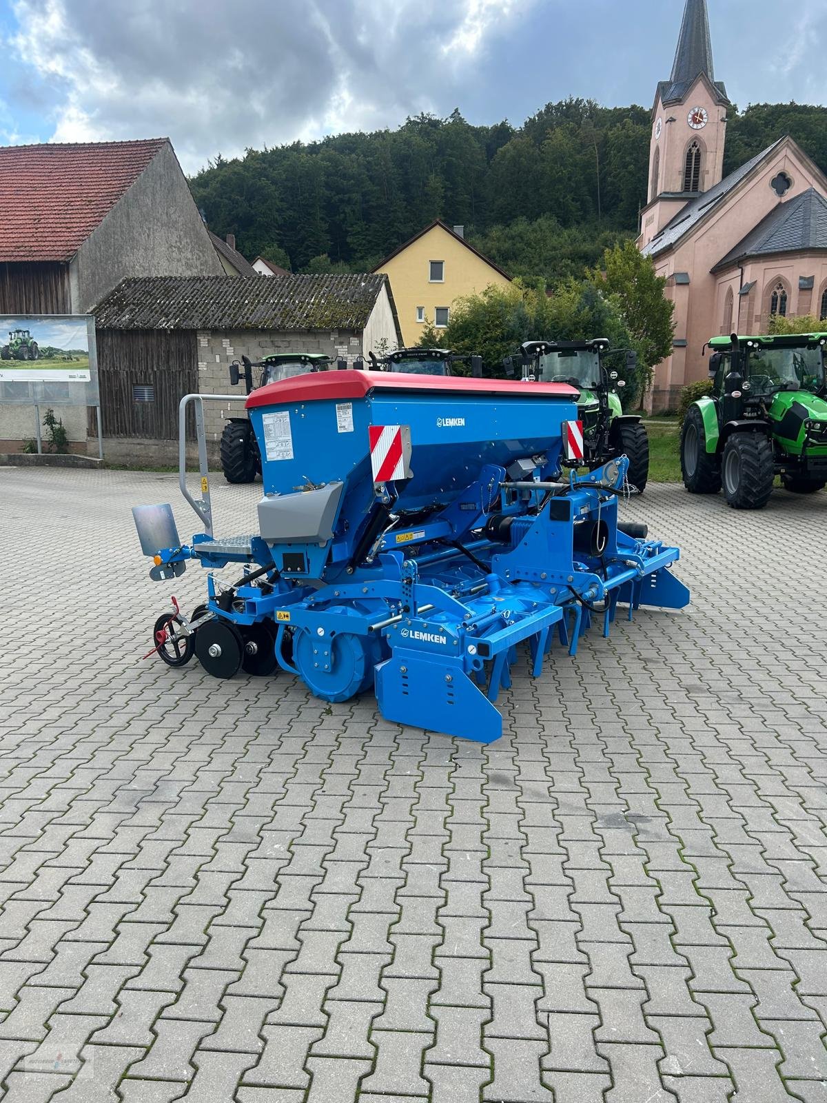 Drillmaschinenkombination tip Lemken Zirkon 8/300 + Saphir 10/300, Neumaschine in Treuchtlingen (Poză 5)