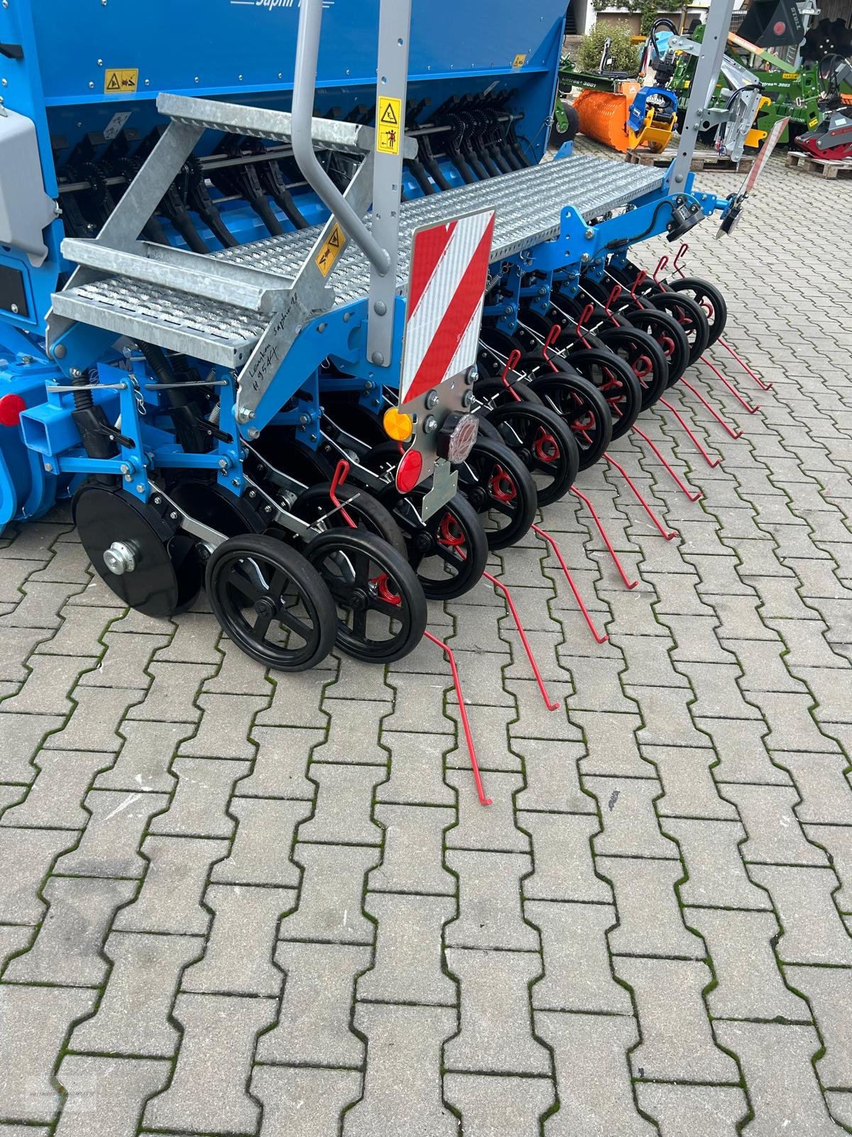Drillmaschinenkombination tip Lemken Zirkon 8/300 + Saphir 10/300, Neumaschine in Treuchtlingen (Poză 8)