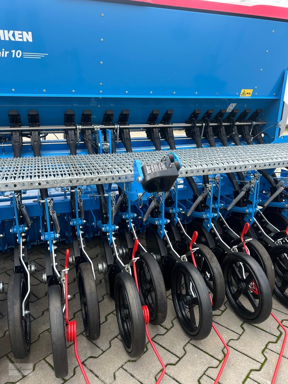 Drillmaschinenkombination tip Lemken Zirkon 8/300 + Saphir 10/300, Neumaschine in Treuchtlingen (Poză 11)