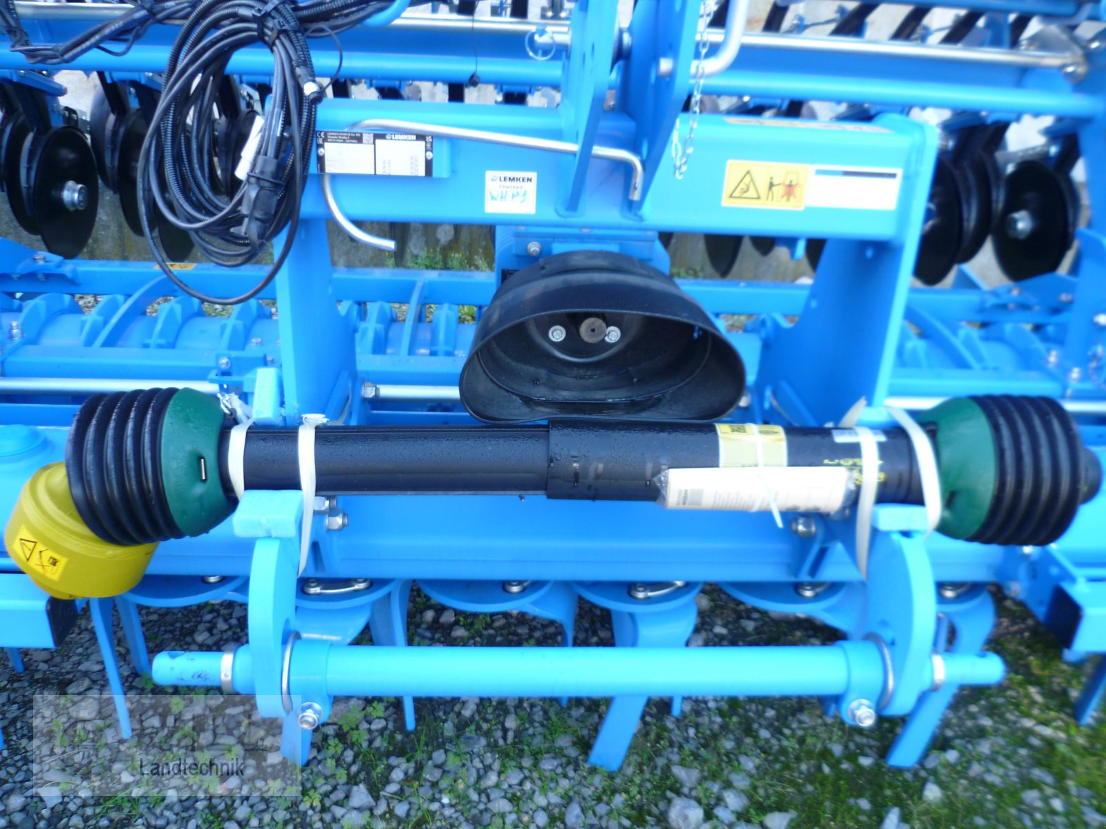 Drillmaschinenkombination of the type Lemken Zirkon 8/300 + Saphir 7/300, Neumaschine in Rudendorf (Picture 7)