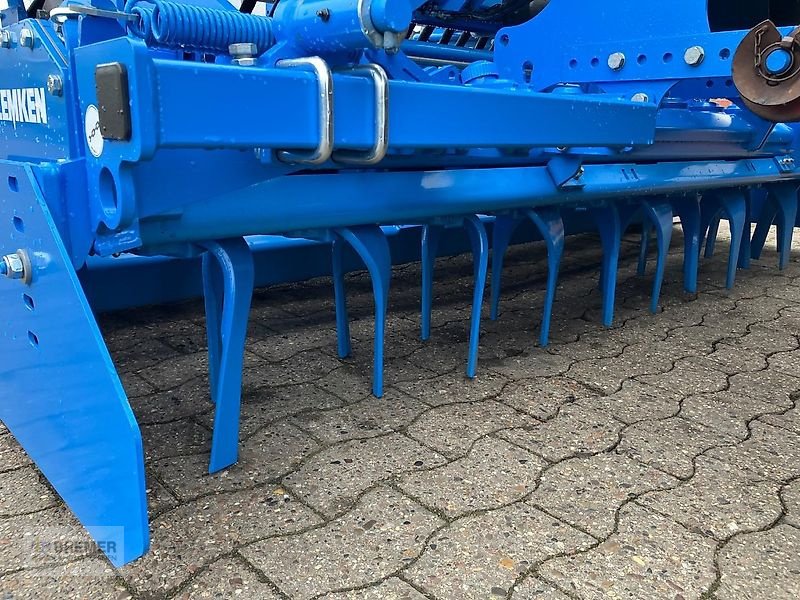 Drillmaschinenkombination des Typs Lemken ZIRKON 8/300 + SAPHIR 9/300, Gebrauchtmaschine in Asendorf (Bild 9)