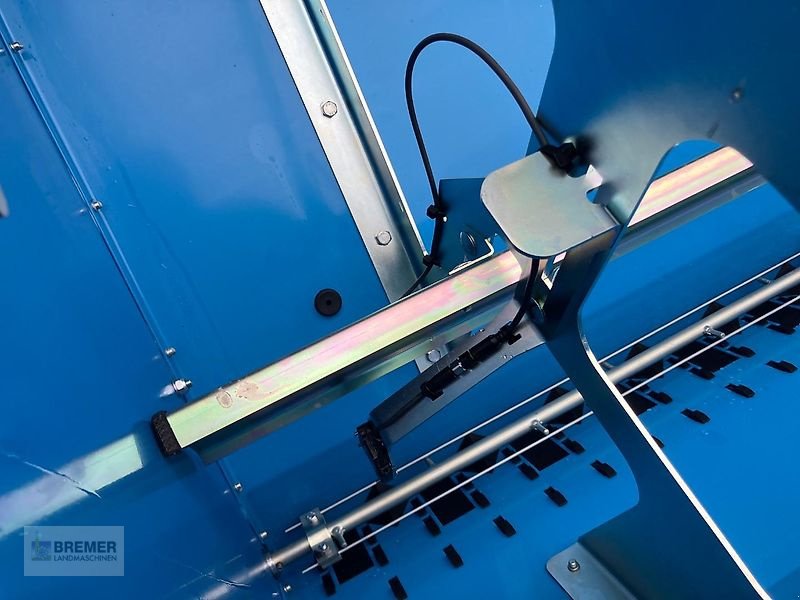 Drillmaschinenkombination des Typs Lemken ZIRKON 8/300 + SAPHIR 9/300, Gebrauchtmaschine in Asendorf (Bild 26)