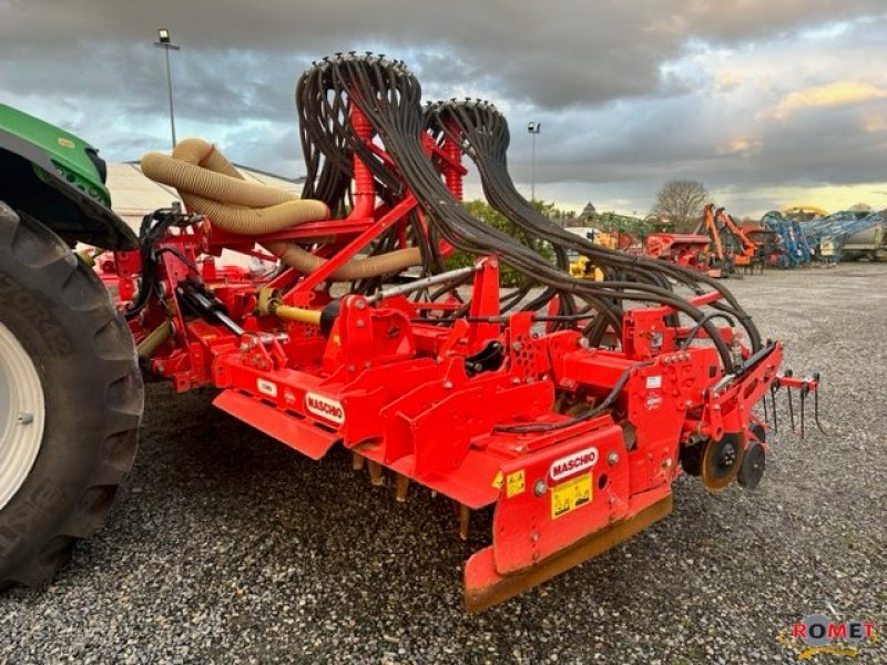 Drillmaschinenkombination des Typs Maschio PA2SF+AQUILA6000, Gebrauchtmaschine in Gennes sur glaize (Bild 4)