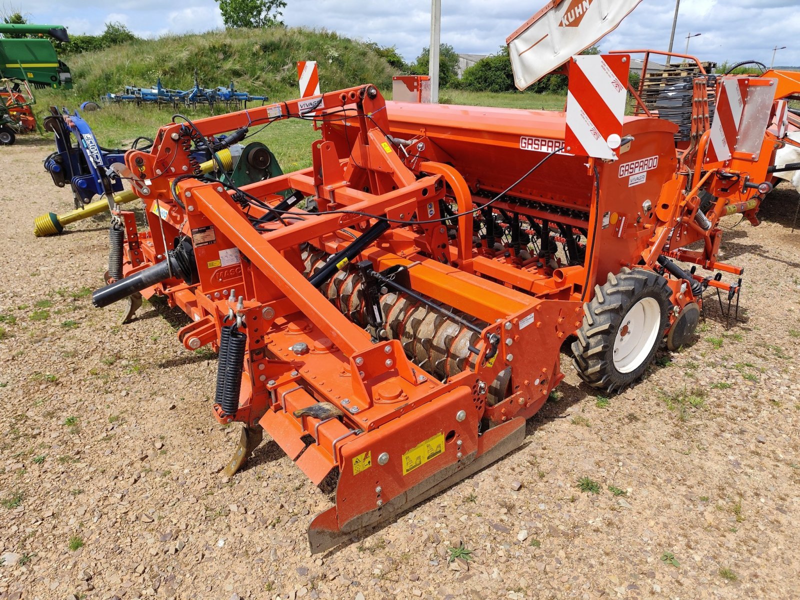 Drillmaschinenkombination tip Maschio Rapido DMR 3000 + NINA 300, Gebrauchtmaschine in Le Horps (Poză 1)