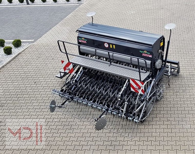 Drillmaschinenkombination des Typs MD Landmaschinen AGT Drillmaschine 3,0m ATSN, Neumaschine in Zeven (Bild 5)