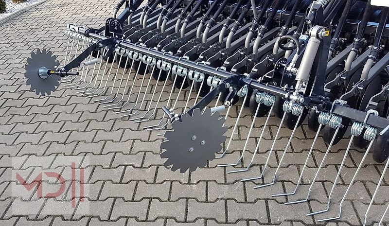 Drillmaschinenkombination des Typs MD Landmaschinen AGT Drillmaschine 3,0m ATSN, Neumaschine in Zeven (Bild 15)