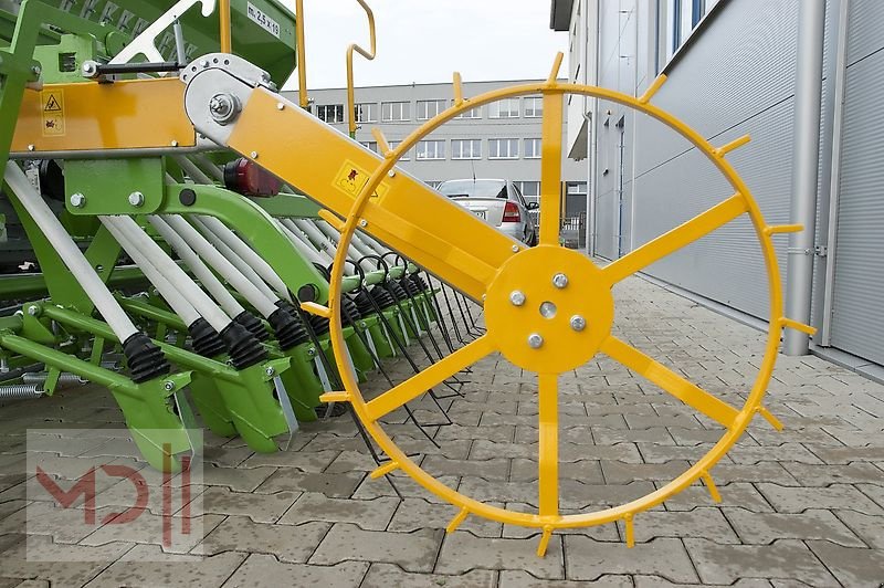 Drillmaschinenkombination des Typs MD Landmaschinen BO Aufbaudrillmaschine Scorpius, Neumaschine in Zeven (Bild 8)