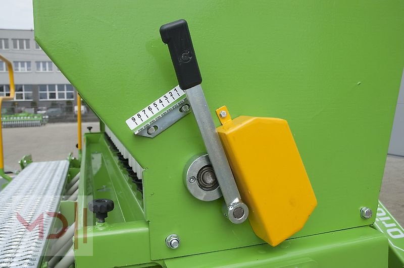 Drillmaschinenkombination des Typs MD Landmaschinen BO Aufbaudrillmaschine Scorpius, Neumaschine in Zeven (Bild 10)