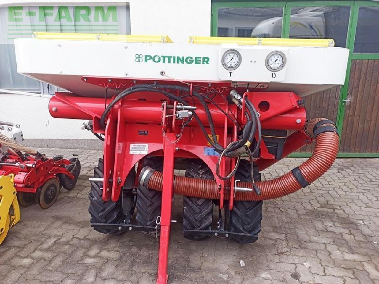 Drillmaschinenkombination tip Pöttinger 4 m säkombination pneumatisch klappbar, Gebrauchtmaschine in SANKT MARIENKIRCHEN BEI SCHÄRDING (Poză 10)